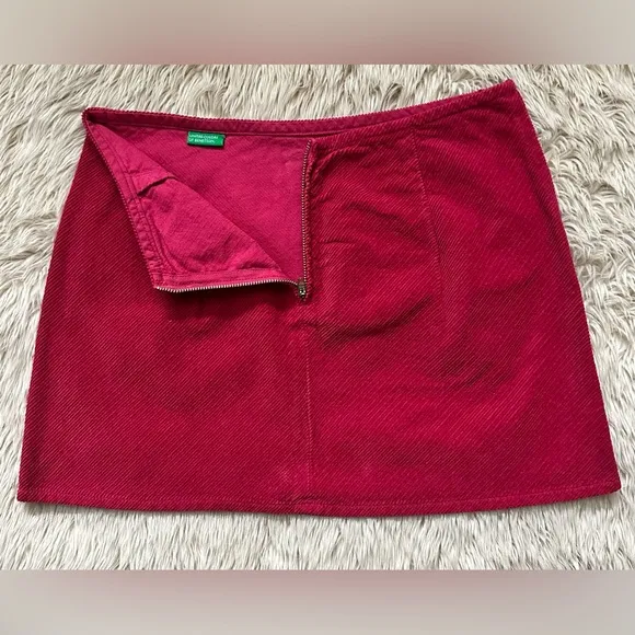 PAIR (2) BENETTON mini skirt