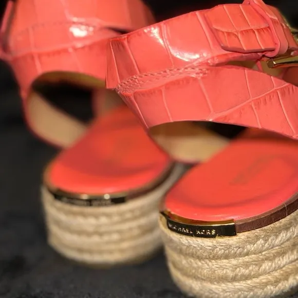 Pink Espadrilles with Criss-Cross Straps and Platform Sole