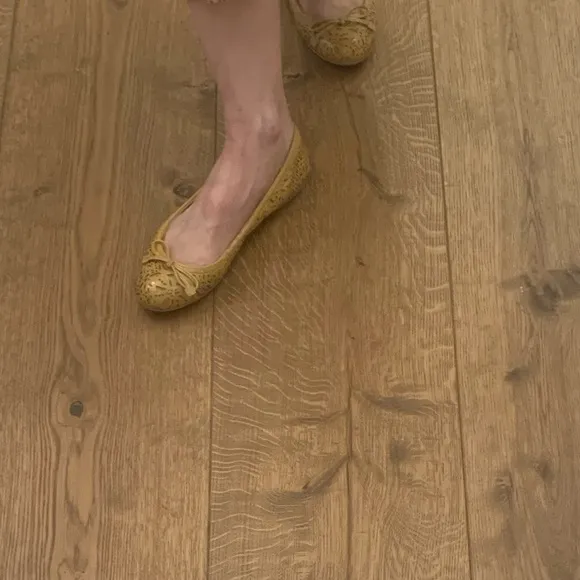 Prada Calzature Cipria Bow Ballet Flats - Nude Patent