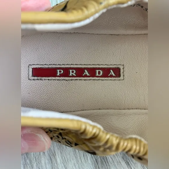 Prada Calzature Cipria Bow Ballet Flats - Nude Patent