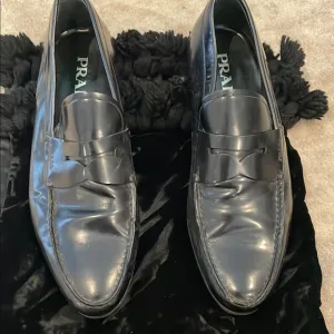 Prada Men's Black Loafers preowned sz 7