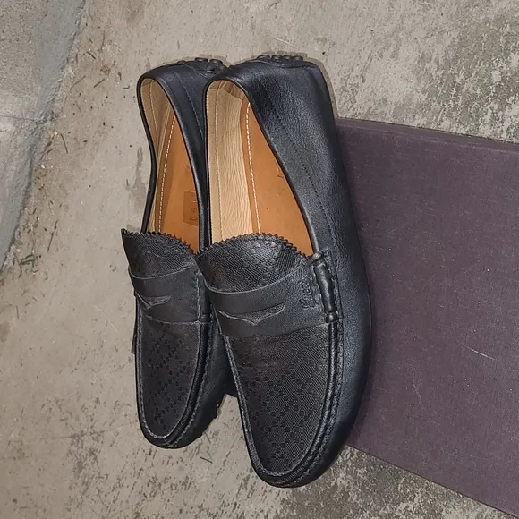 Pre-owned Gucci Men's Black Loafers