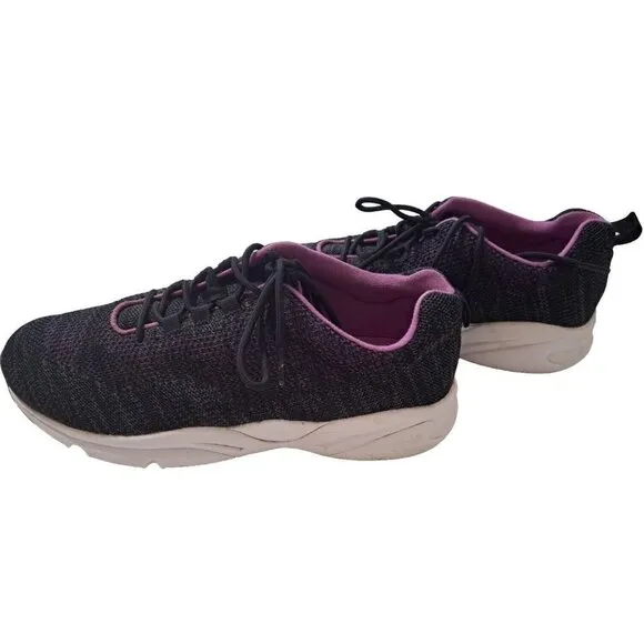 Propet Stability Fly Women's 11 EEEE Black Berry Low Cut Sneakers