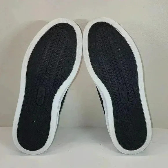 PUMA WOMEN'S SMASH PLATFORM V 3 SNEAKERS SIZE 8.5
