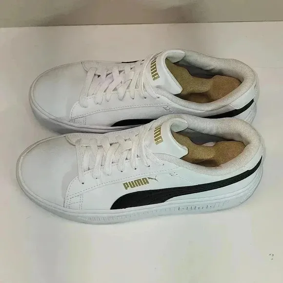 PUMA WOMEN'S SMASH PLATFORM V 3 SNEAKERS SIZE 8.5