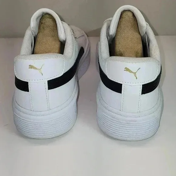 PUMA WOMEN'S SMASH PLATFORM V 3 SNEAKERS SIZE 8.5