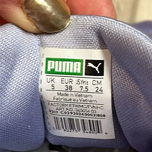 Puma X Fenty by Rihanna Bow lavender satin sneakers size 7.5