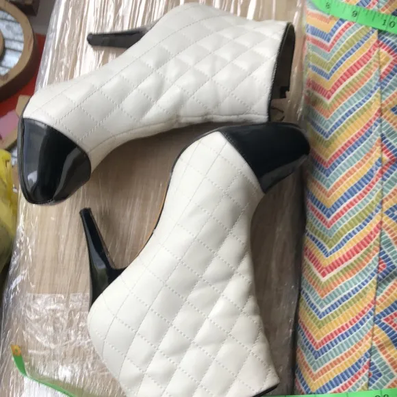 Quilted boots CC flash