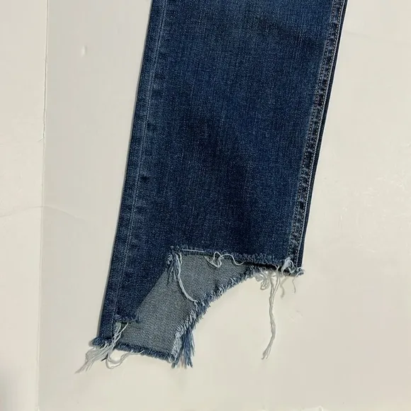 Rag &amp; Bone Capri Denim Jeans in Hampton Ripped Hem Mid Rise Sz 30