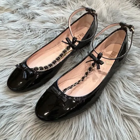 RED By Valentino Black Patent Leather Chain T-Strap Flats Size 40 NEW ($325)