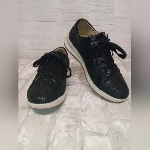 Revere Athens Size 8 Lizard Black Fashion Sneakers‎ Like New
