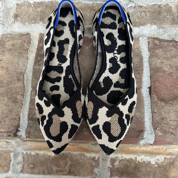 Rothy’s The Point II Washable Flats in Desert Cat Animal Print, Size 7