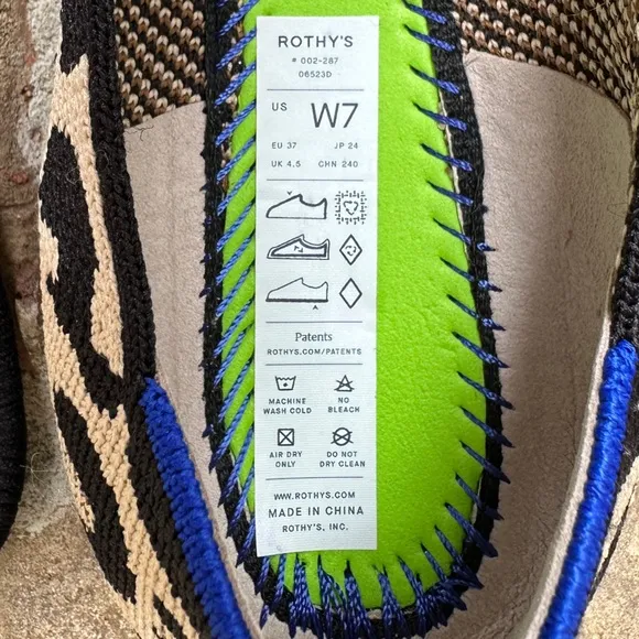 Rothy’s The Point II Washable Flats in Desert Cat Animal Print, Size 7