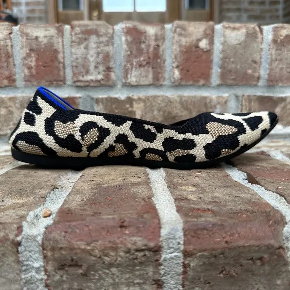 Rothy’s The Point II Washable Flats in Desert Cat Animal Print, Size 7