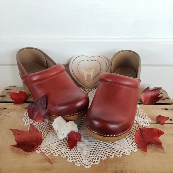 Rustic Red Dansko Honey Pro Honey Clog Burnished Distressed Waxy Boho 10.5-11