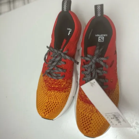 Salomon Men’s Predict Soc 2 Sneakers,Autumn Gogi Berry (Coralish/Yellow) 9.5 NWT
