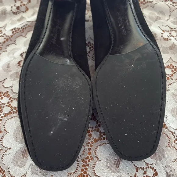 Salvatore Ferragamo Black Suede Nero Loafers - Sz 7 2a