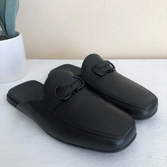 Salvatore Ferragamo Gancini Black Leather Squared Toe Mules Mens 8M