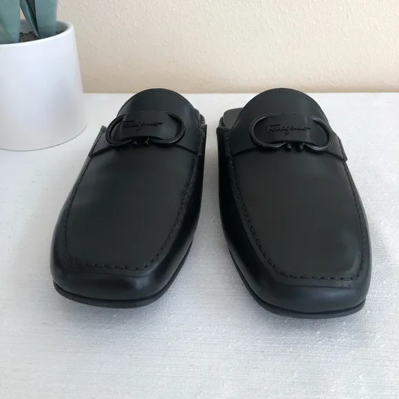 Salvatore Ferragamo Gancini Black Leather Squared Toe Mules Mens 8M