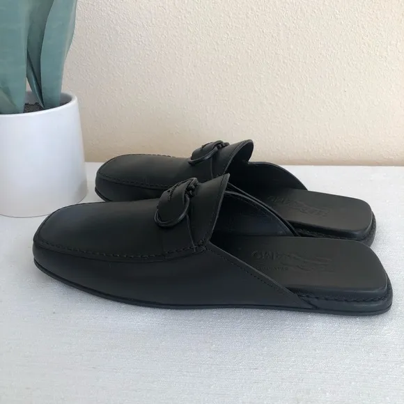 Salvatore Ferragamo Gancini Black Leather Squared Toe Mules Mens 8M