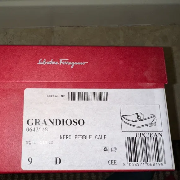 Salvatore Ferragamo Grandioso Loafer Size 9 Black