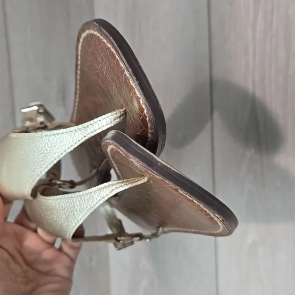 Sam Edelman Women's Greta T Strap  Gold Sandals Flats Shoes Sz 7.5M
