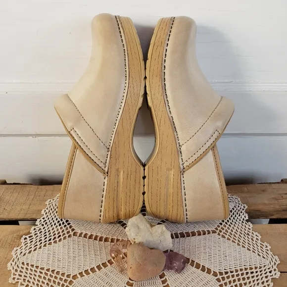Sand Dansko Pro Honey Clog Burnished Distress Boho Cottage Coastal Festive 5.5-6