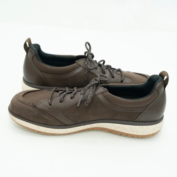 SAS. Boulder Lace Up Sneaker. 9.5 Narrow Width.