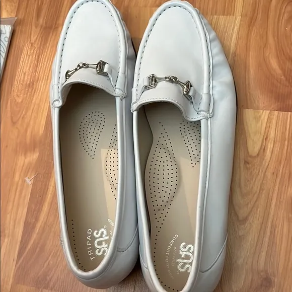 SAS Women's White Loafers Size 11.5