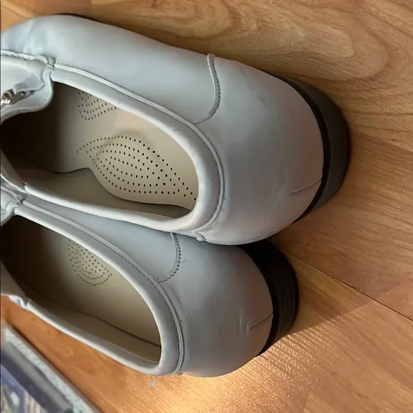 SAS Women's White Loafers Size 11.5