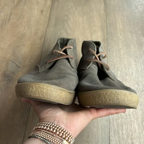 SEAVEES Men's Sun-tans Chukka Sneaker | Men’s 13 US | Shadow Grey