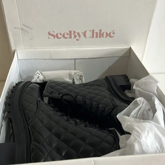 See by Chloe Jodie Diamond-Quilted Leather Lace-Up Boots Size 6.5 msrp $550.00