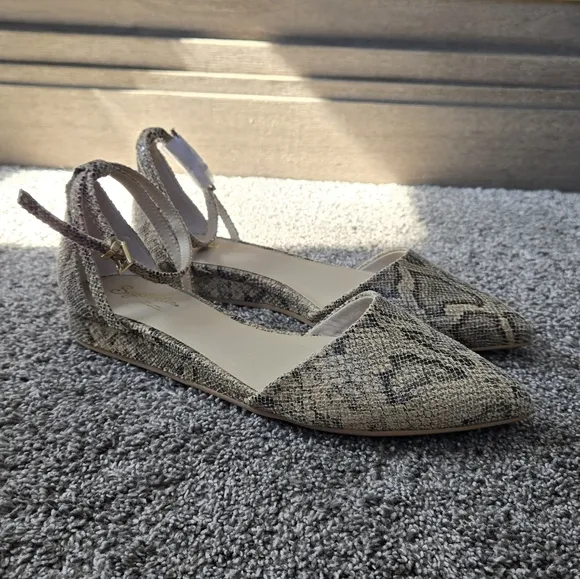 Seychelles What A Girl Wants Flat Snakeskin Texture NEW size 8.5