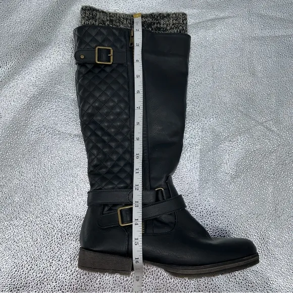 Shoe Dazzle Finley Quilted Flat Black Knee-High Boots Size 8