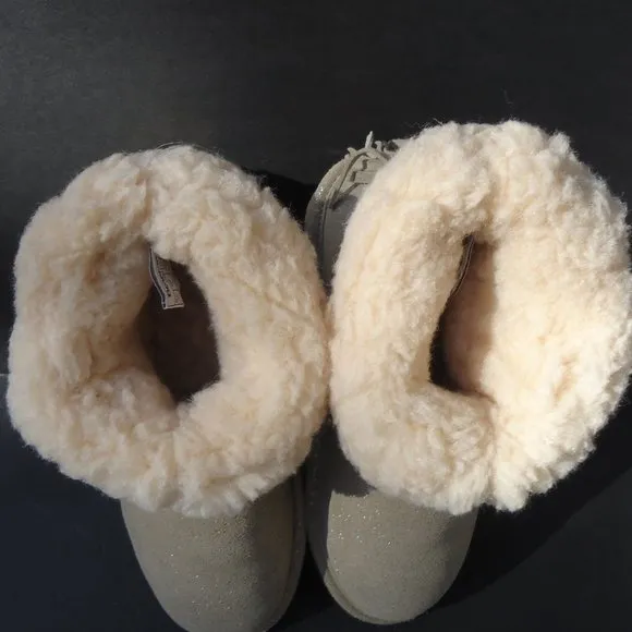 SIZE 5 youth. BEARPAW MIA sheepskin boots