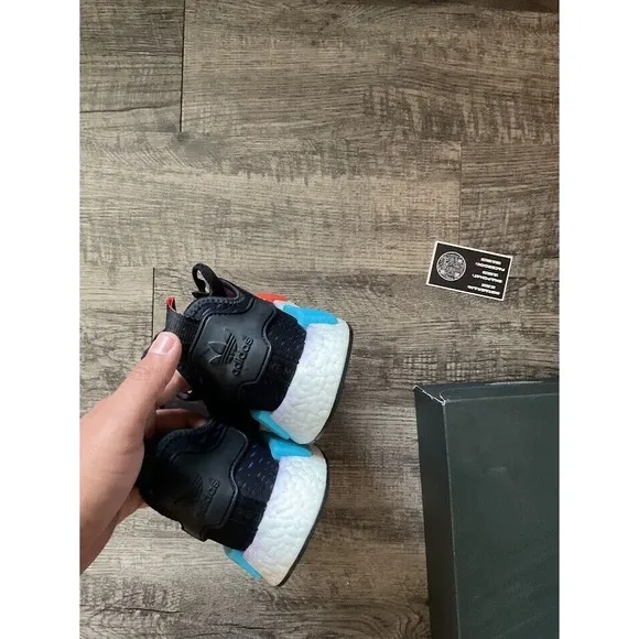 Size 9 - adidas NMD_R1 Rainbow
