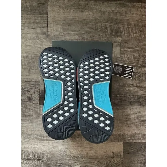 Size 9 - adidas NMD_R1 Rainbow