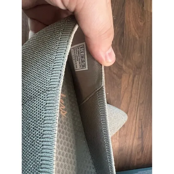 Skechers Cleo Point Flats Women's 9 Beige Taupe Glitzy Haze Knit Bow