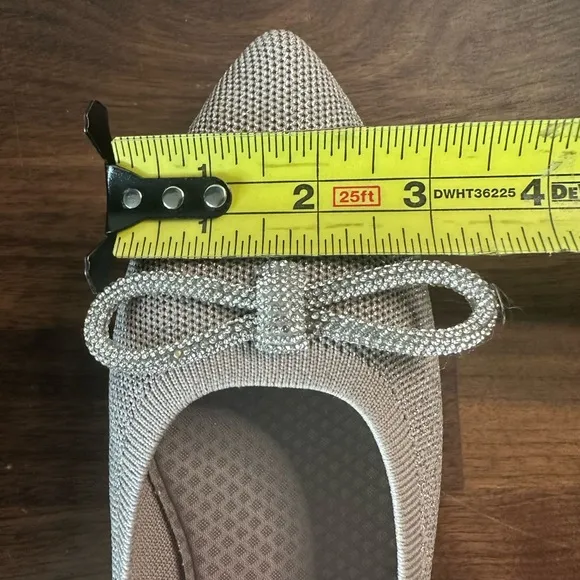 Skechers Cleo Point Flats Women's 9 Beige Taupe Glitzy Haze Knit Bow