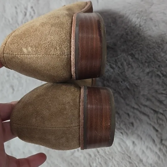 Sofft suede leather tan loafers