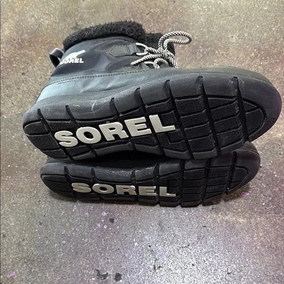 Sorel Black Winter &amp; Rain Boots with Plush Lining and Sturdy Sole