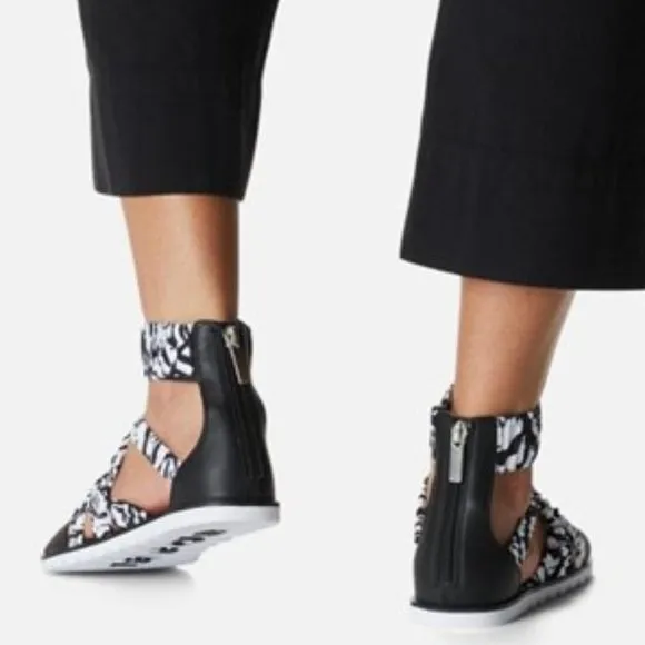 Sorel Ella II Ankle Strap Sandals Leather Flats White &amp; Black Print Size 11 NEW
