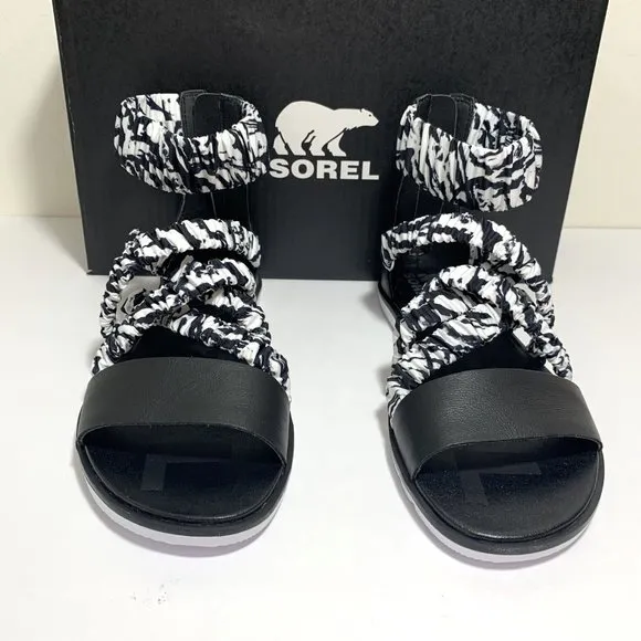 Sorel Ella II Ankle Strap Sandals Leather Flats White &amp; Black Print Size 7 NEW