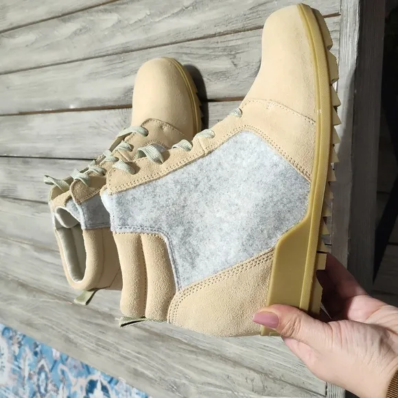 Sorel Evie Ankle Lace Booties Size Woman's 8.5 NWT Retail $180