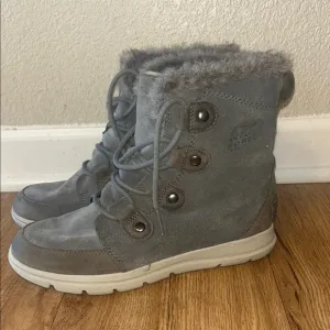 Sorel Gray Winter Boots with Fur Lining and Lace-Up Design Joan Explorer