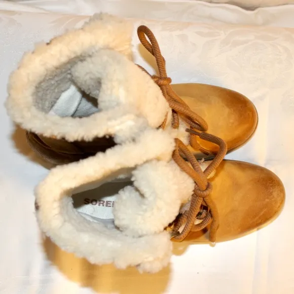 Sorel Joan of Arctic Wedge II Shearling boots