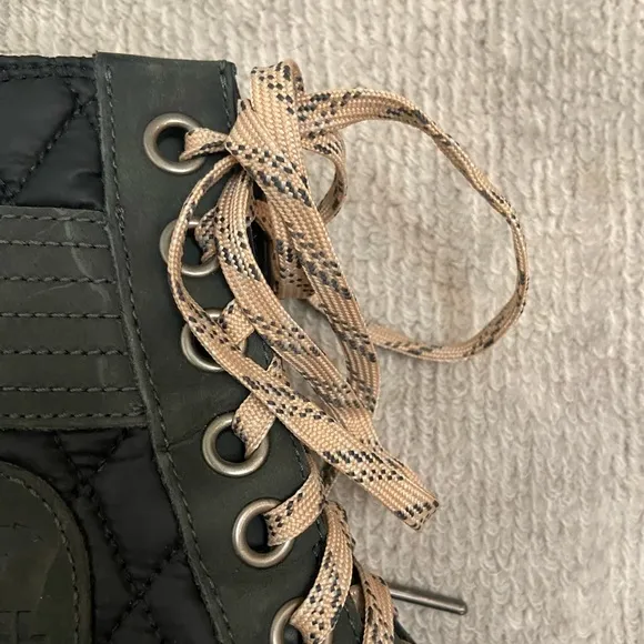 Sorel Lexie Quilted Boots, Size 7.5