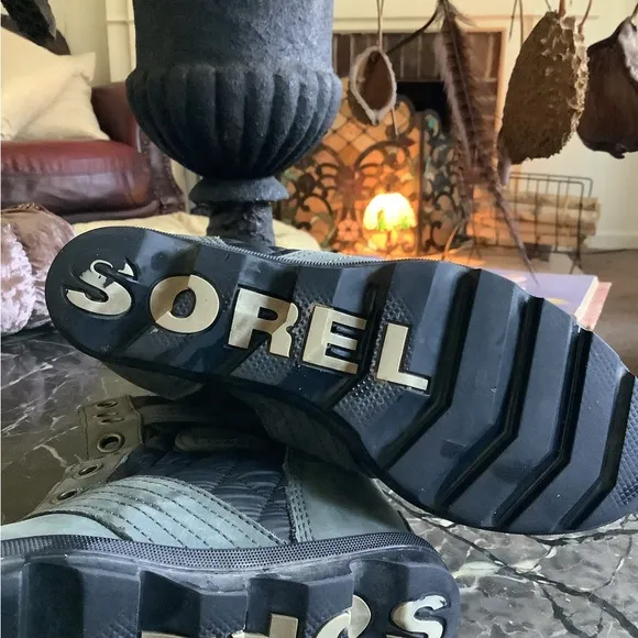 Sorel Lexie slate grey/green quilter suede wedge ankle boot size 9