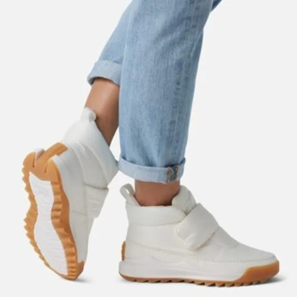 Sorel ONA RMX Puffy Strap Booties Quilted Waterproof Boots Sea Salt Gum Size 6.5
