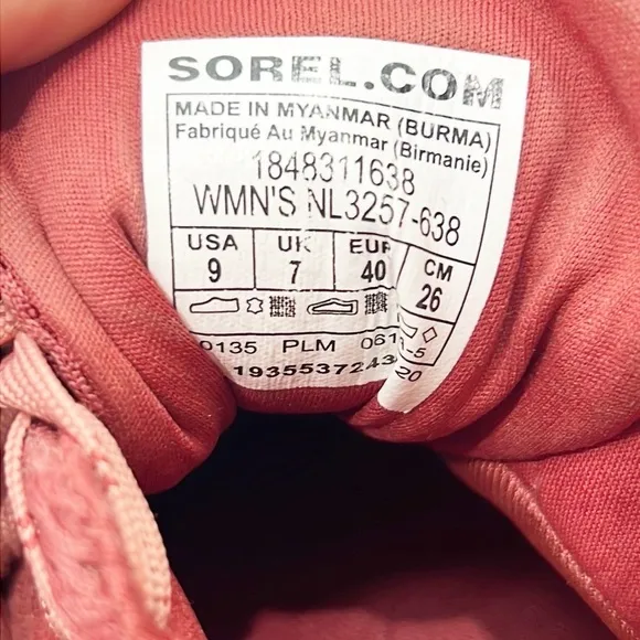 Sorel Out N About Plus Dusty Crimson Lace Up Sneakers Size 9